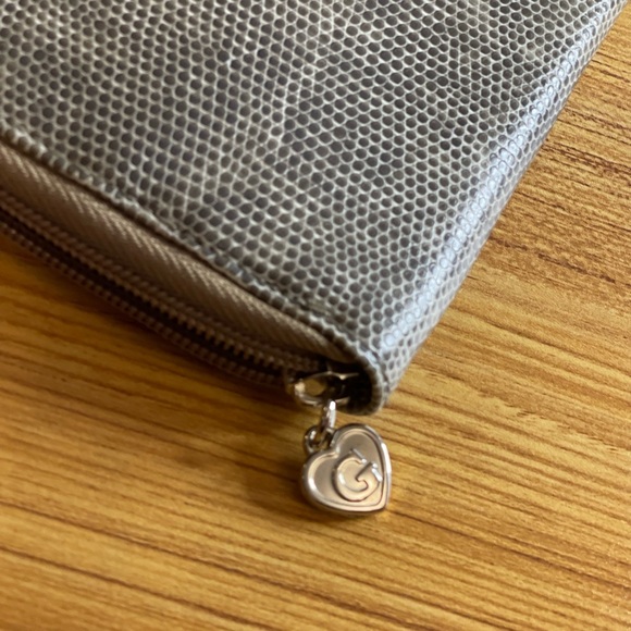 Guess wallet with Guess notepad - Picture 2 of 14